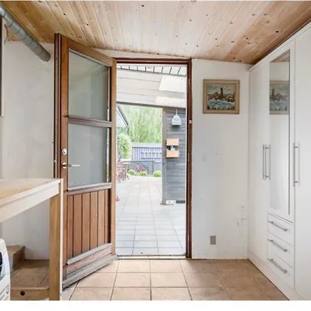 Villa Stort Hus I Rolige Omgivelser